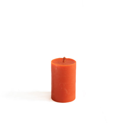 Bougie orange pour rituel artisanale en cire d’abeille naturelle, idéale pour les rituels liés à la créativité, la joie et la confiance – La Fabrique de l’Abeille

